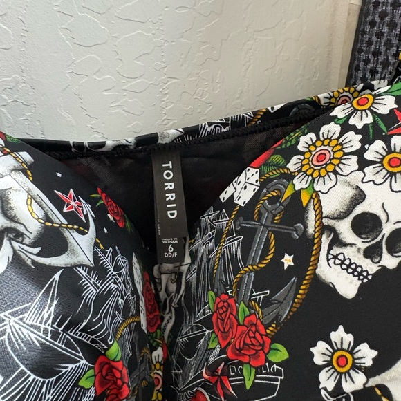 torrid Other - Torrid Size 6 DD/F Black Skull & Red Rose one-piece bathing suit